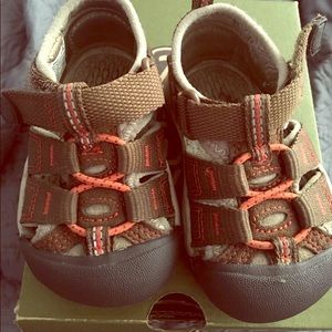 Toddler keen sandals